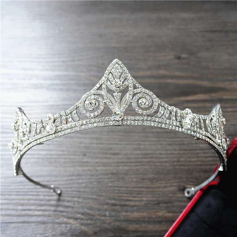 Свадебная корона для волос во французском стиле простая красивая блестящая