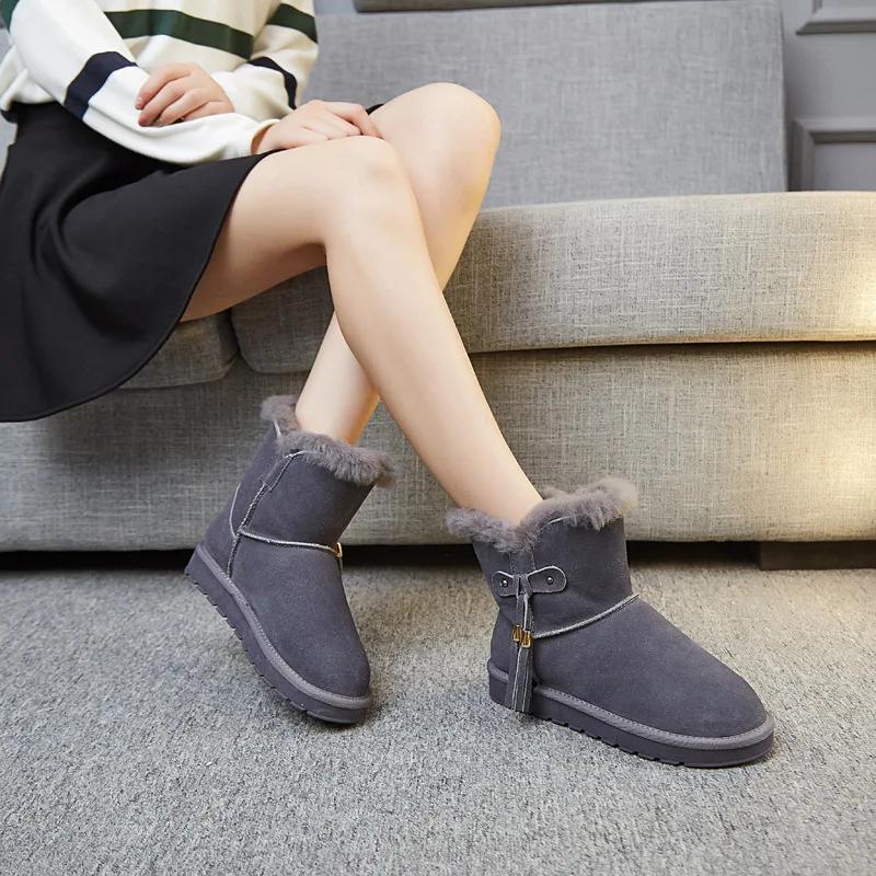 Новинка 2018 года сезон осень зима зимние сапоги на плоской подошве классические