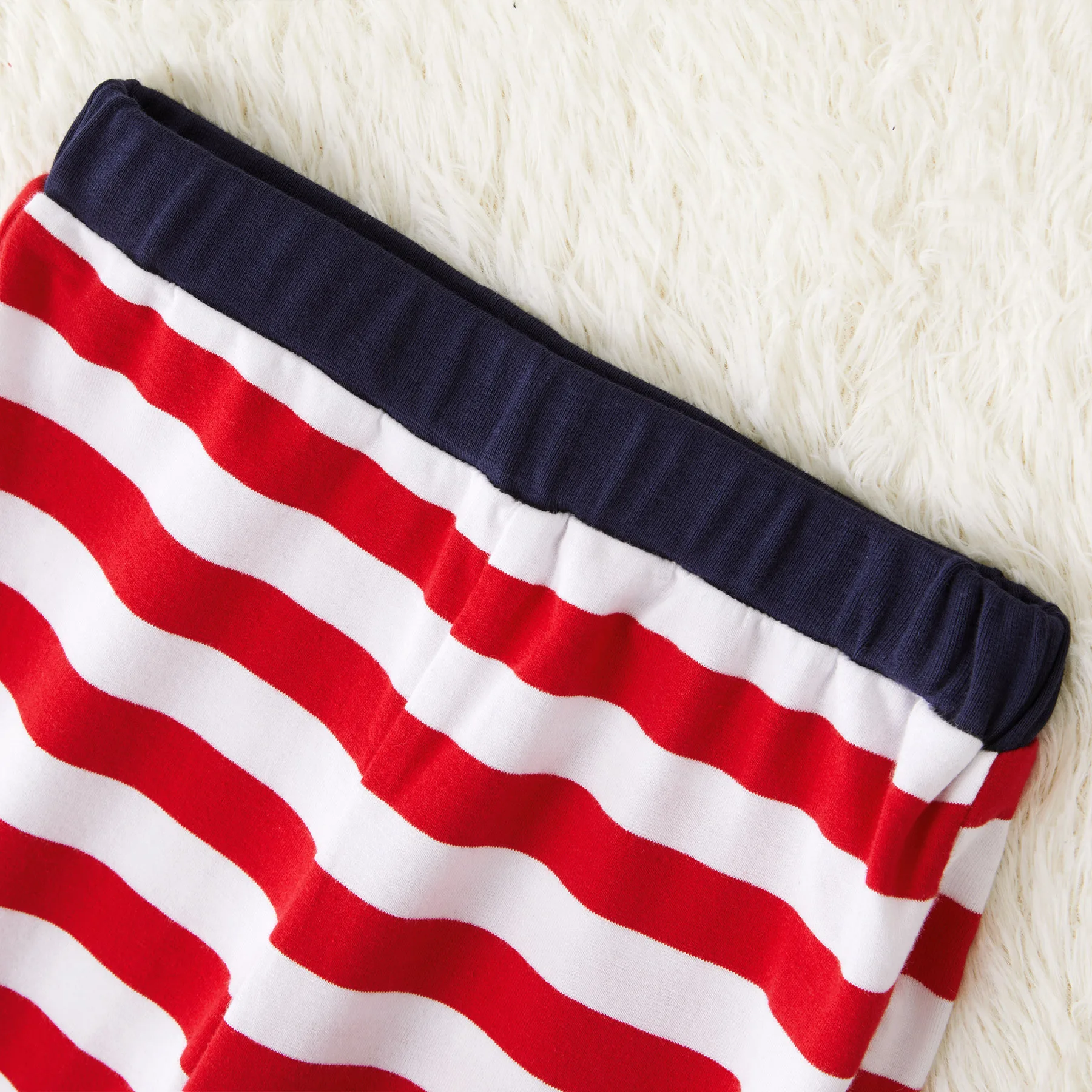 Новинка сезон весна осень Семейный комплект пижам в полоску с принтом