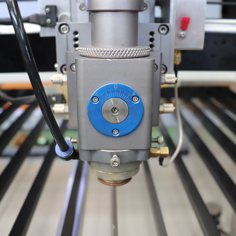 2018 RECI углеродистая сталь/Nonmental/нержавеющая сталь ЧПУ низкая стоимость лазерная