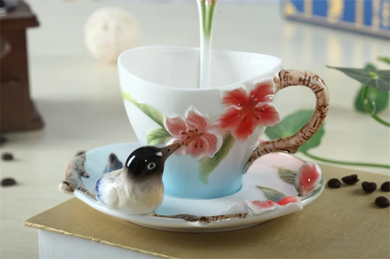 Фирменные кофейные чашки с 3D птицей и цветами, блюдце, ложка, цветные эмалированные керамические фарфоровые кофейные чайные сервизы для дома, кафе, подарок, 6 цветов