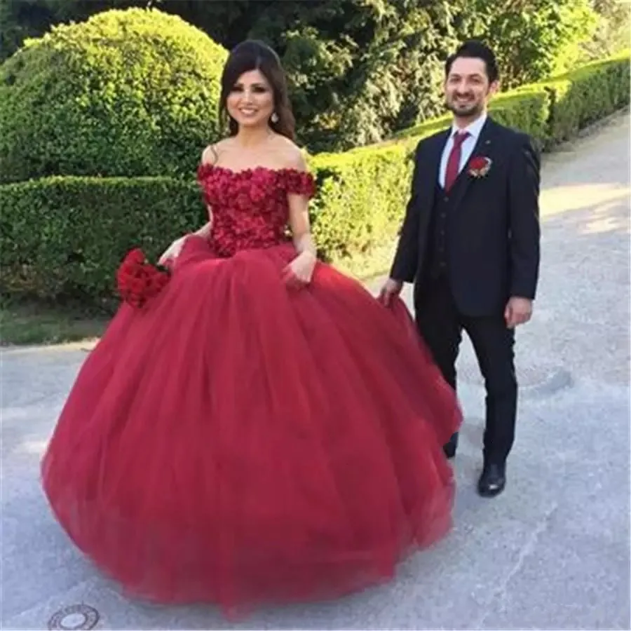 2020 Burgundy Ball Gown Quinceanera Dress Off Shoulder Ruffles Lace Applique 3D Flowers Puffy Long Sweet 16 | Свадьбы и торжества