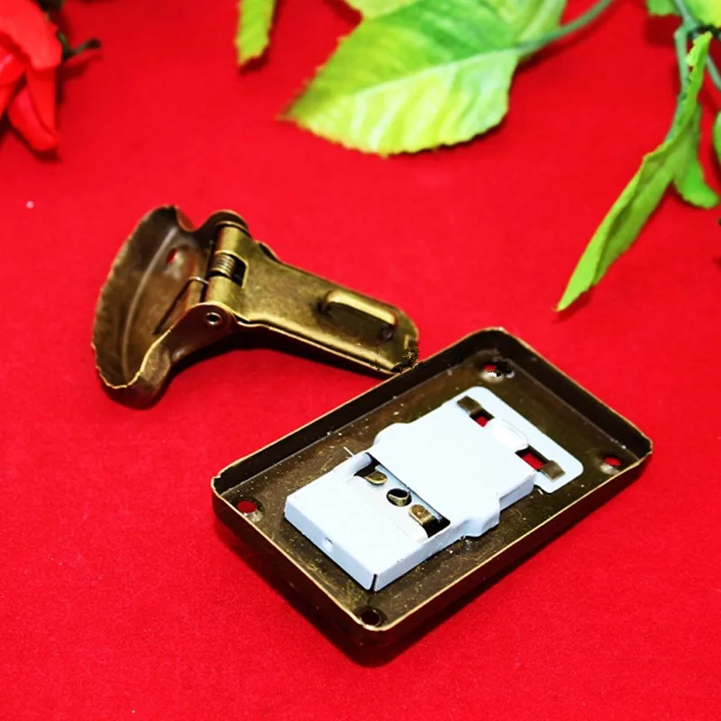 Бронзовый замок для сумки прямоугольный ящика стиль ретро в старинном стиле 73*41