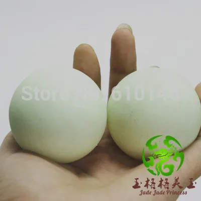 Естественного Здоровья нефрита мяч может играть гандбол световой часы чтобы