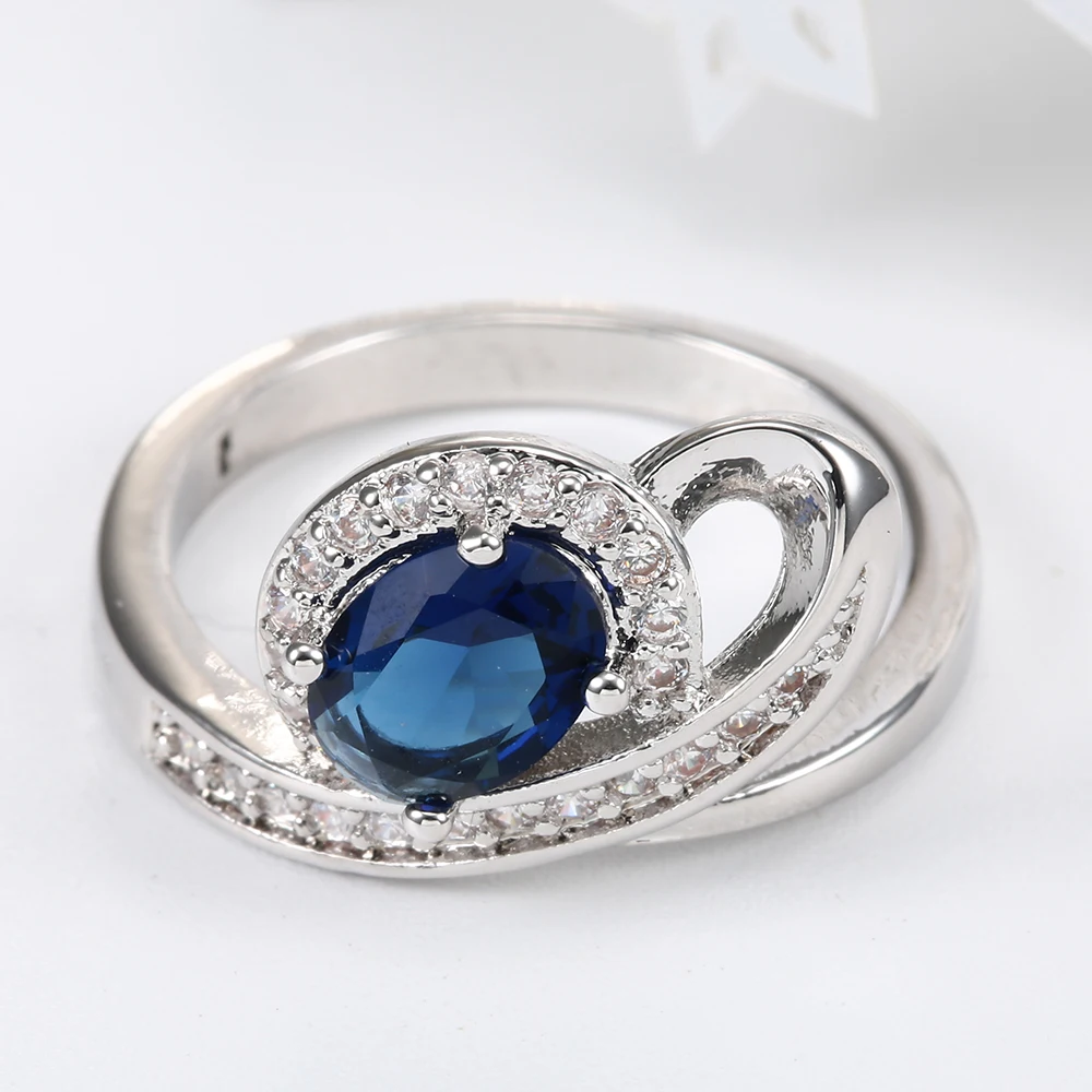 Женское кольцо серебряного цвета с голубым цирконом в винтажном стиле|wedding