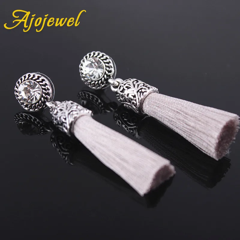 Женское винтажное ювелирное изделие с круглыми кристаллами | Украшения и