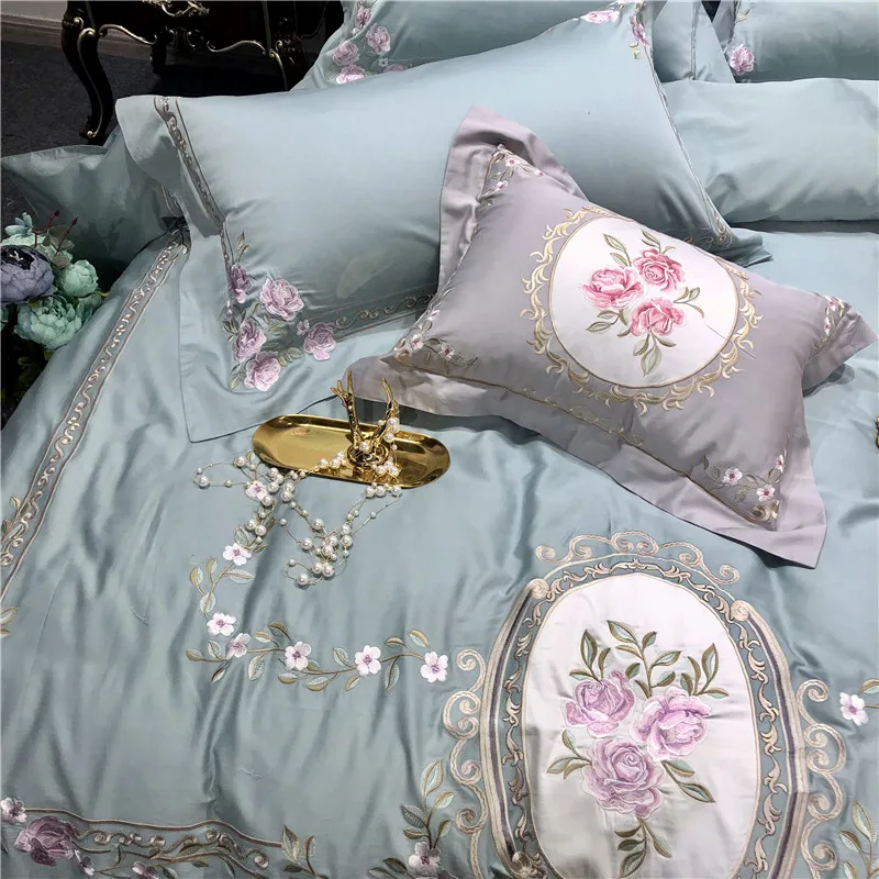 Роскошный комплект постельного белья из египетского хлопка с цветочной вышивкой