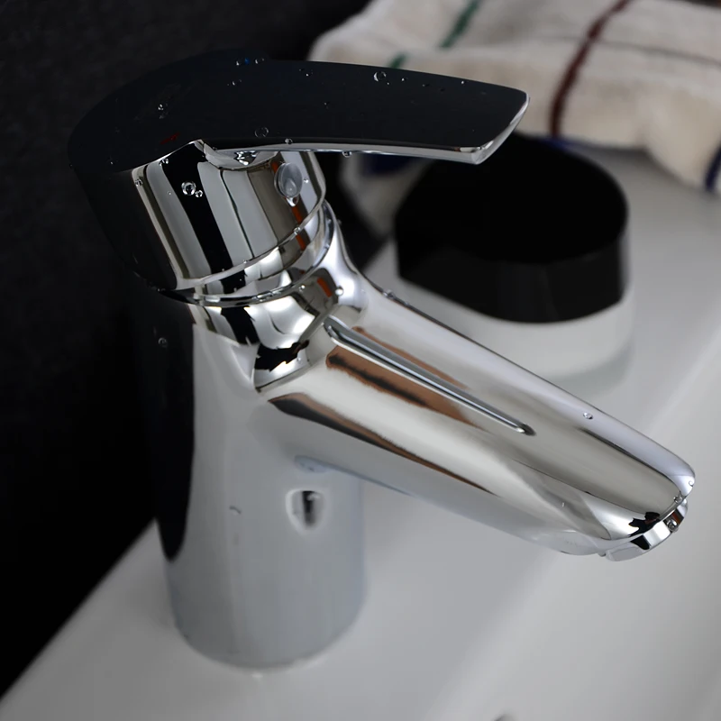 Опт и розница кран для ванной комнаты с хромированным водопадом раковины