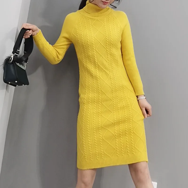 Женское трикотажное платье водолазка облегающее эластичное с длинным рукавом