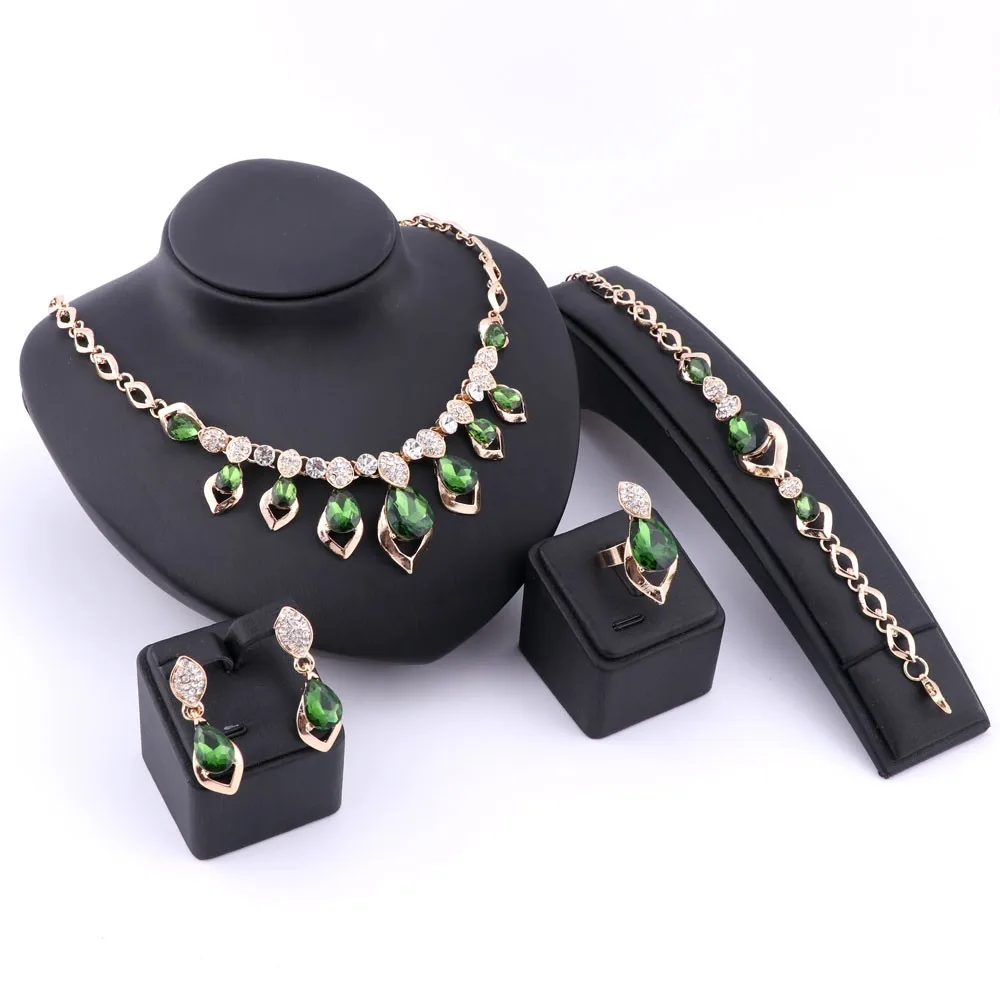 Комплект из колье серёг и кольца с кристаллами|african beads jewelry set|beaded setearrings ring set |