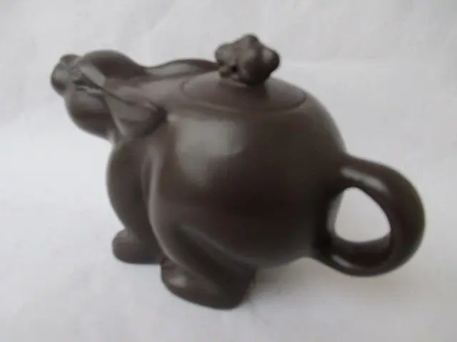Изысканная интересная Древняя китайская глина Jingdezhen кролик чайник-скульптура |