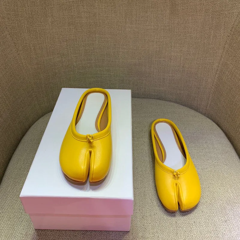 Женские кожаные слиперы Sandalias Mujer желтые черные белые Tabi брендовые модельные