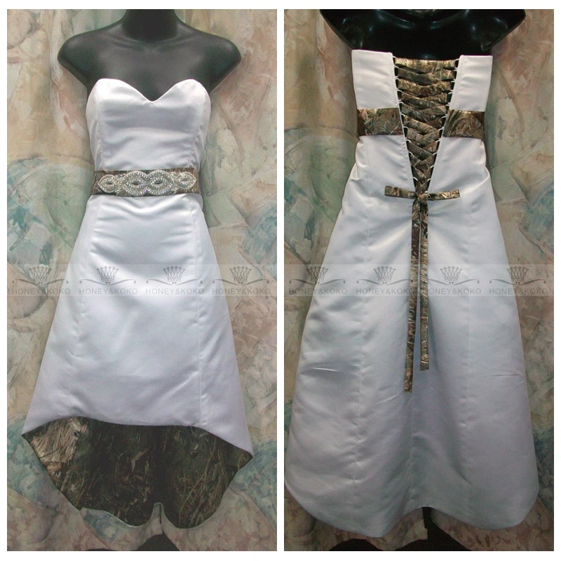 Короткое белое атласное свадебное платье трапеция камуфляжное бисерное