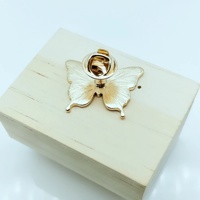 Эмаль Бабочка Высокое качество мода классический дизайн Золотое платье