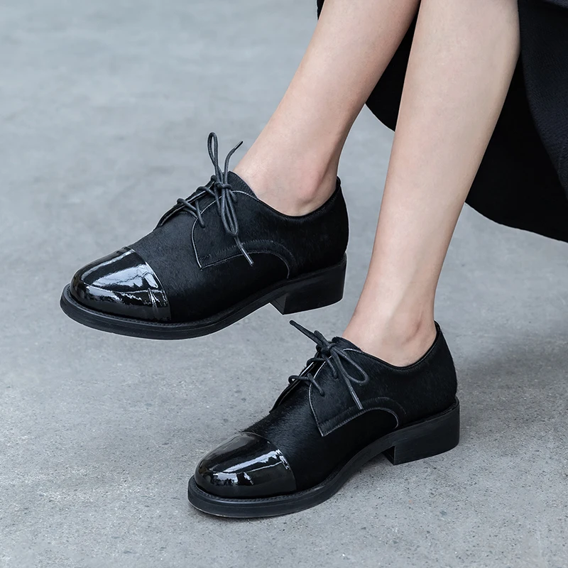 Женские туфли из натуральной кожи на плоской подошве повседневные