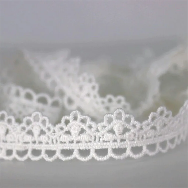 

Cusack 7 Yards 6.3 M 1.6 CM Off White Lace Trims Applique for Garment Home Textile DIY Jewelry Accessories