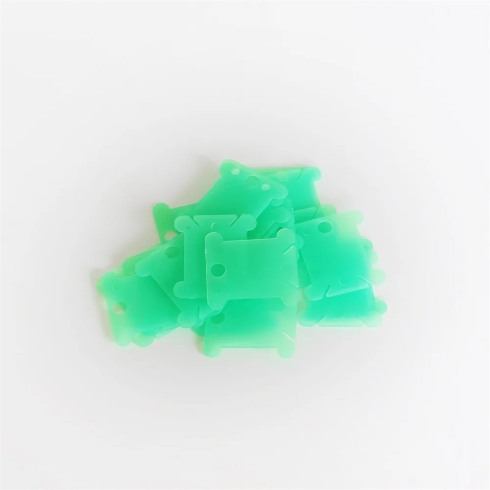 Green 20pcs AMO Пластиковые Нити бобины, 4 цвета вышивка крестиком хлопок органайзер для ниток держатель 20 шт нитей намотки Sotrage - Цвет: Green 20pcs