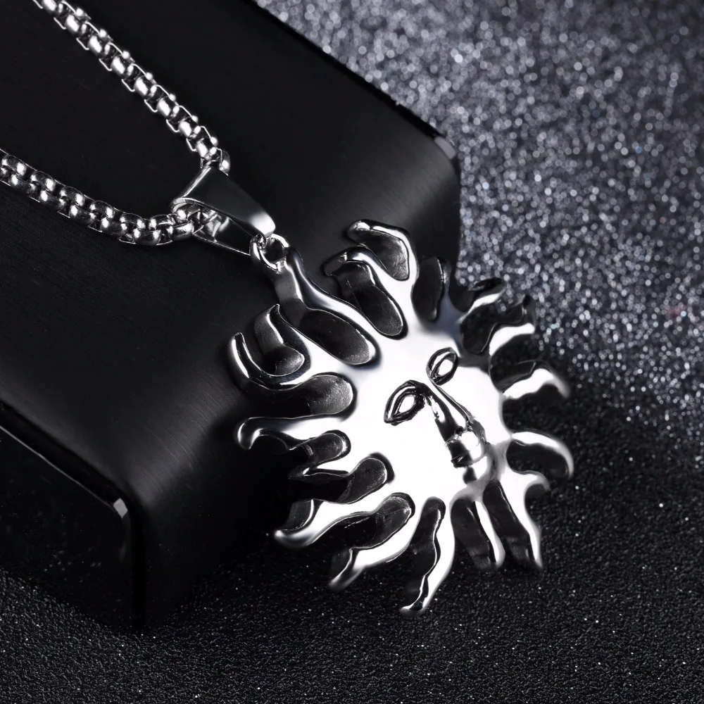 SIZZZ 2017 New European and American accessories wholesale retro titanium steel men's sun pendant | Украшения и аксессуары