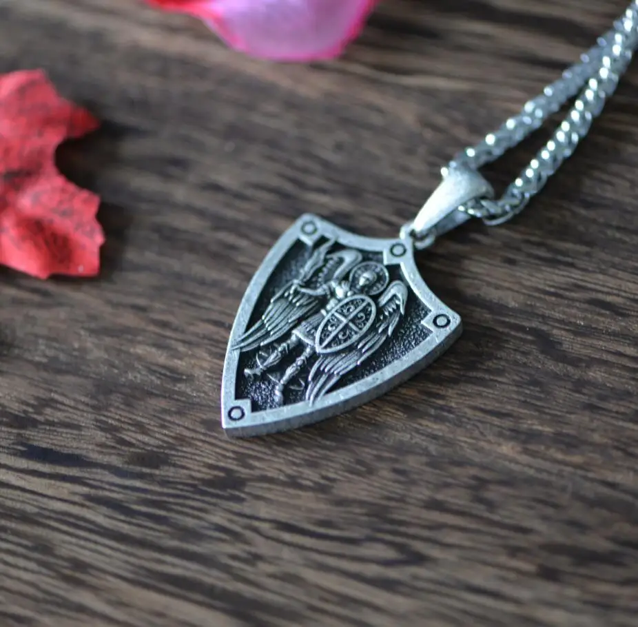 Stain Steel Chain Langhong 1 шт. Archangel St. Michel защитите меня Святой щит Молитвенное религиозное ожерелье защита Шарм ожерелье ювелирные изделия-талисманы - Окраска металла: Stain Steel Chain