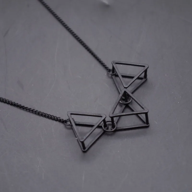 Ожерелье ювелирное модное крутое золото/серебро/черный медный Треугольник