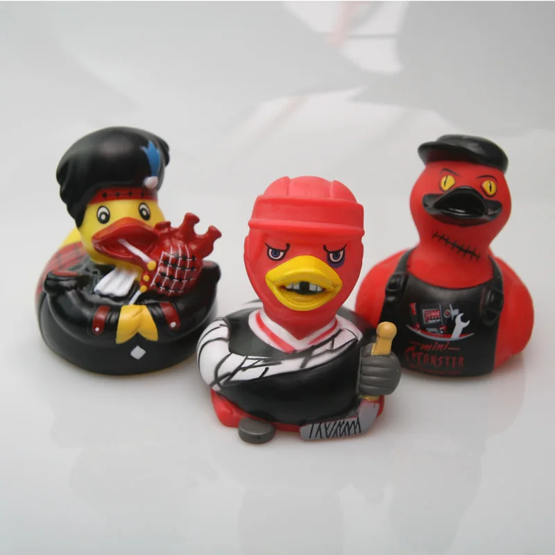 3pcs Резиновый стиль утка красный хоккейный ревень утка черная шляпа игрушка утка детская игрушка подарок утка - Цвет: 3pcs