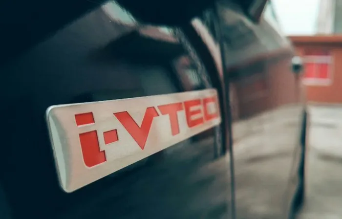 2 шт. Алюминиевые наклейки i VTEC iVTEC 12x1 8 см для японских C * V X H Ac F Od St Cr Gr CI El Sp r Ja