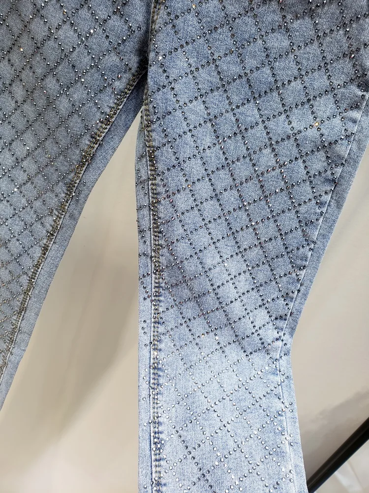 Модные женские джинсовые брюки со стразами в европейском стиле и узором клетку