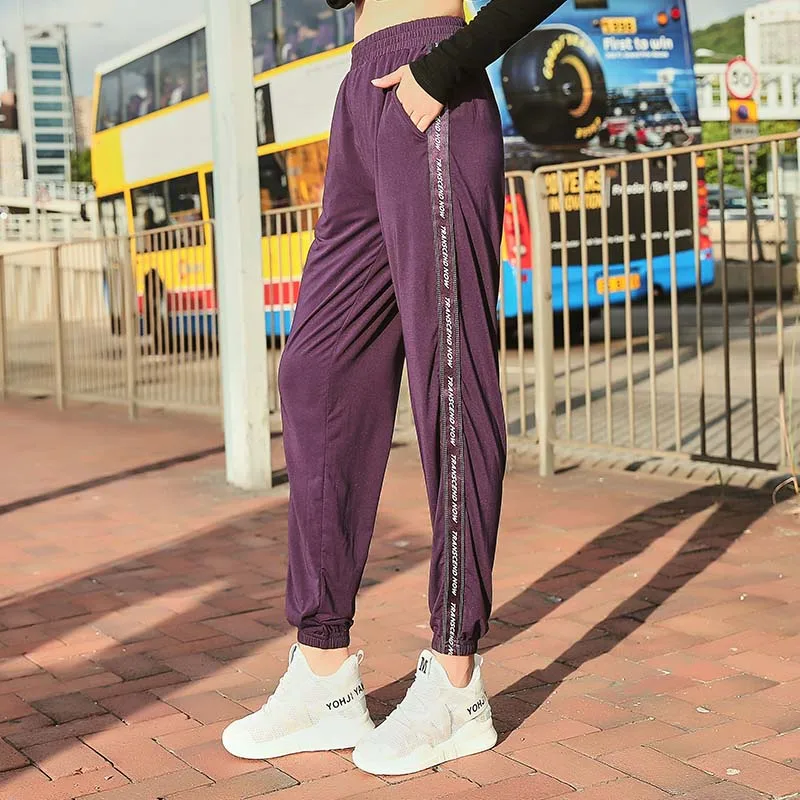 PURPLE Спортивные штаны для женщин, свободные длинные штаны для спортзала, эластичные штаны для ходьбы, для бега, Femme, большой размер, спортивные, дышащие, в полоску, для бега - Цвет: PURPLE