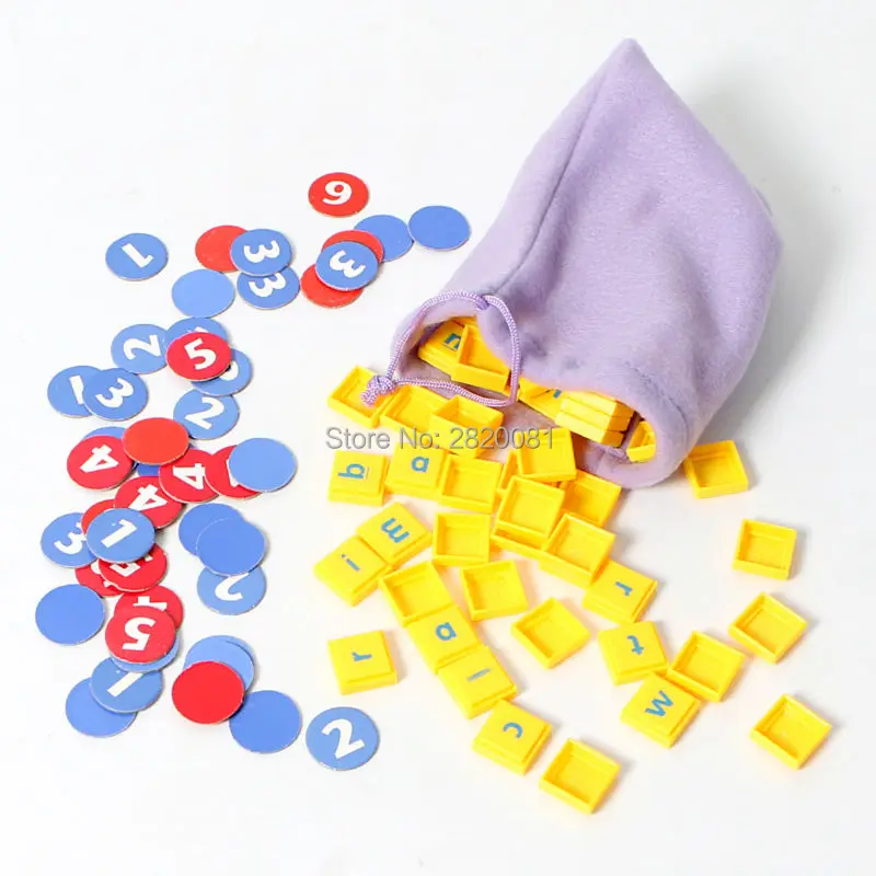 Двухуровневая игра с надписью Scrabble двухсторонняя игровая доска надписями и