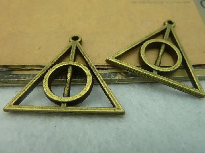 

Ancient bronze 32* 32mm c3801 diy accessories