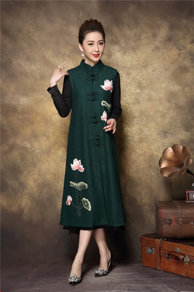 

2018New Spring Middle age China style Women embroidery dress twinset elegant dress slim Rhinestone casual party dress XXXXL