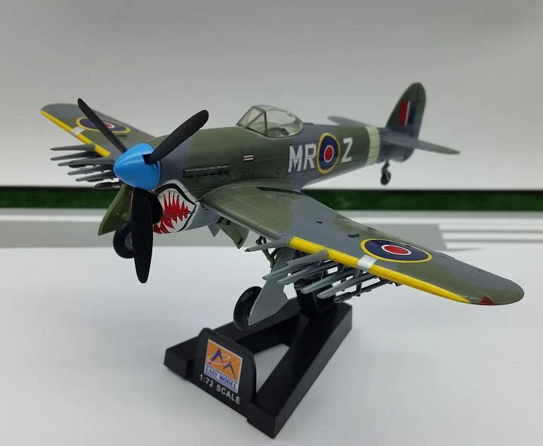 Трубач 1: 72 Британский Второй мировой войны Тайфун модель истребителя MK1B 36314
