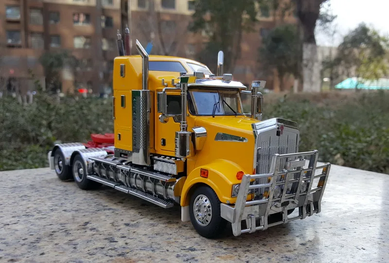 Exquisite Alloy Model Gift 1:32 Scale Kenworth T909 6x2 Transport Truck Tractor Vehicles DieCast Toy for Collection | Игрушки и хобби