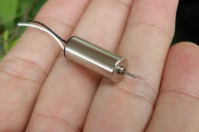 100 шт. DC 3В 42000RPS 8*20 мм микро-бессердечный мотор с пластиковой игрушки коробка