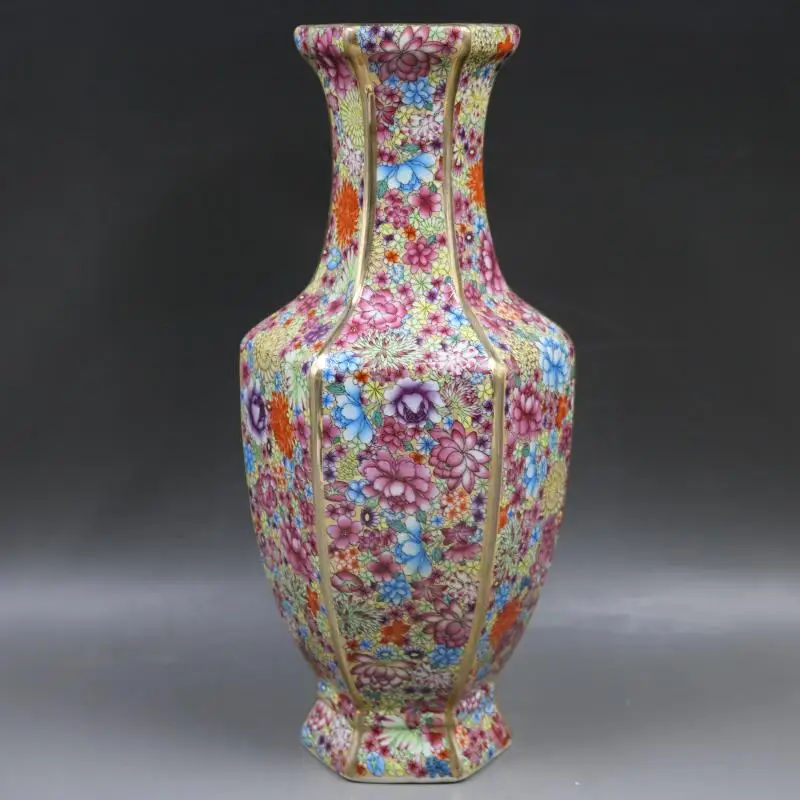 

Jingdezhen Antique Qianlong Year Mark Enamel Golden Hexagonal flowers vase antique porcelain collection