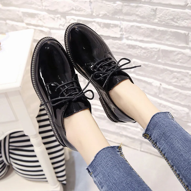 2019 весенние женские туфли на плоской подошве кроссовки кожаные лодочки шнуровке