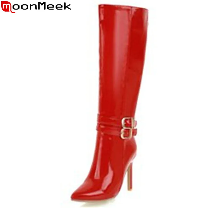 

Женские ботинки с острым носком, на молнии, до середины икры