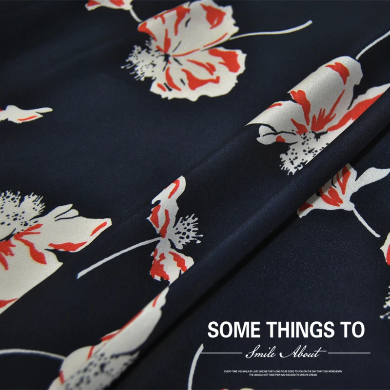 Юбка рубашка в цветочек темно синего цвета шелковая юбка ткань для весны и лета