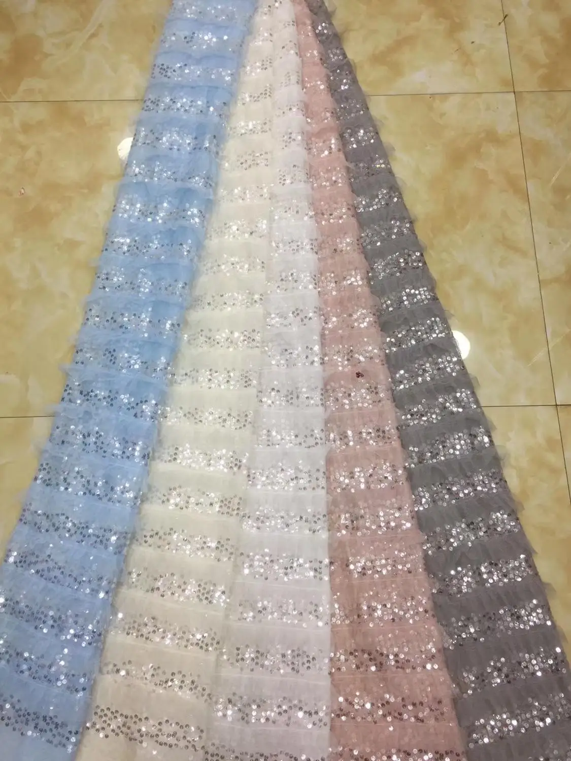 

Cassiel New Arrival Sequins Lace Fabrics African Nigerian Tulle Mesh Lace Fabric for Wedding Velvet Lace Fabrics with Sequins
