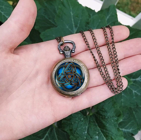 Модные Ретро Синие карманные часы Triquetra ожерелье для женщин и мужчин кварцевые