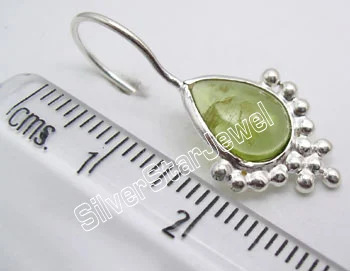 PERIDOT Chanti Международный Серебряный Эксклюзивный Красный Гранат Сделано в Индии висячие серьги 2,8 см - Окраска металла: PERIDOT