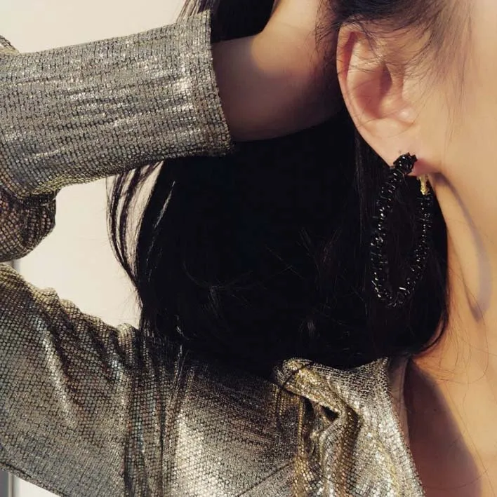 Корейские круглые висячие серьги с кристаллами инкрустированные смолой для