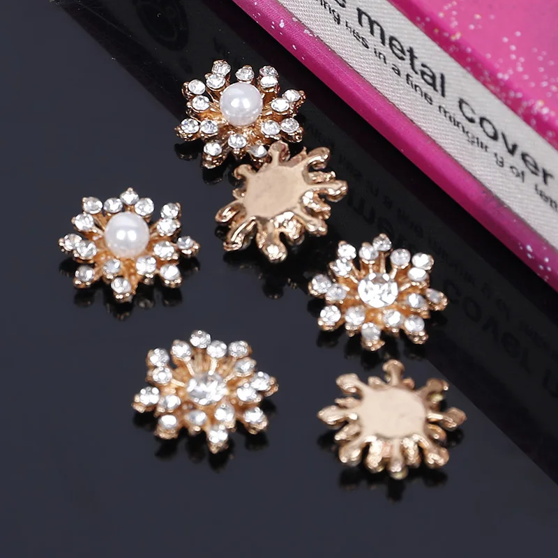 2016New 50 шт в наборе со стразами и жемчугом Пуговицы из сплава горного