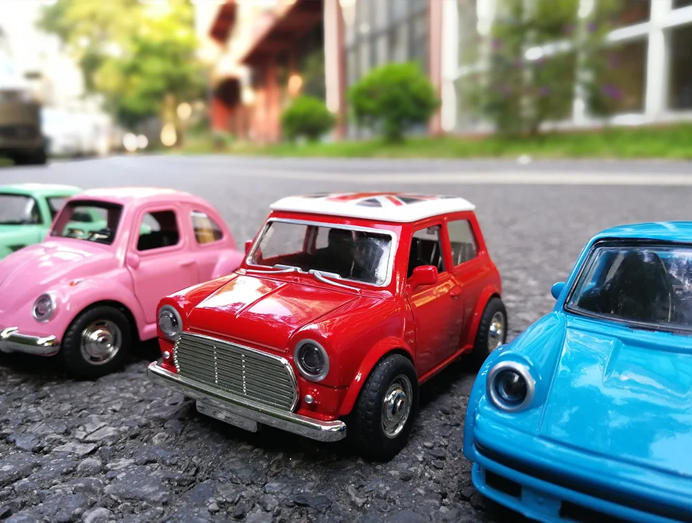 Игрушечная машинка из сплава, литая под давлением, Модель Brinquedos, Электронный светильник с голосовыми дверями, открывающийся автомобиль, игрушки для мальчиков, детский подарок