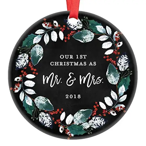 Наше первое Рождество как Mr &amp Mrs керамический орнамент с цветочным венком