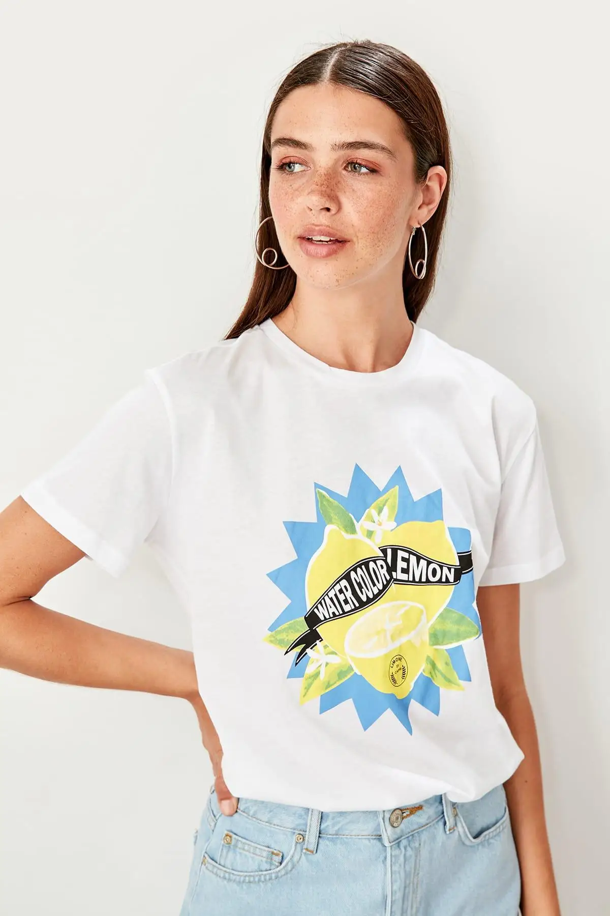 Trendyol белые Базовые Трикотажные футболки с принтом TWOSS19TS0410|Футболки| |
