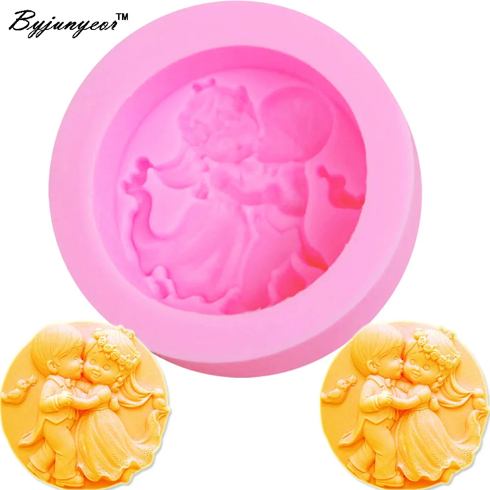 

S035 1PCS Bride and groom 3D Candle Soy Wax Mould Scented Soap Mold Handmade Silicone Molds Plaster Resin Clay Making Home Decor