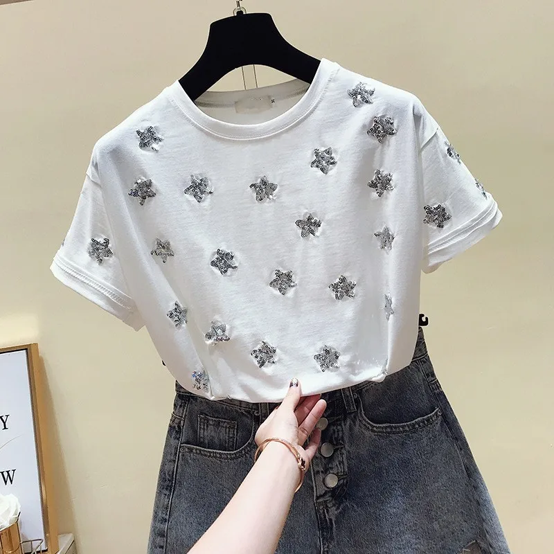 Женская футболка с коротким рукавом круглым вырезом и звездами расшитая