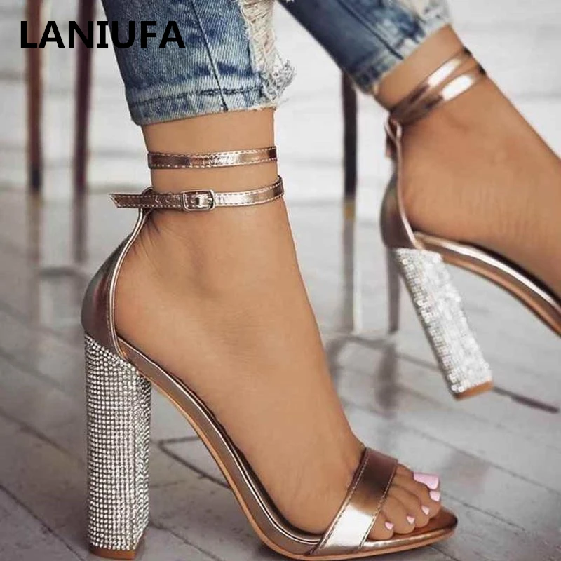 Новинка женские Босоножки на каблуке Стразы туфли лодочки с ремешком щиколотке