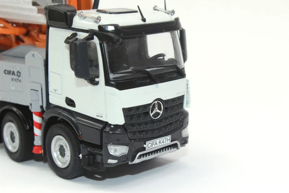 NZG 8851 MB Arocs 8x4 & CIFA K47H бетононасос для грузовиков 1:50 NEU в OVP|diecast models|crawler excavatorvolvo scale